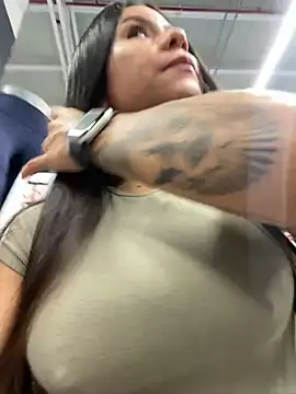 Reggie-Liam online show from December 11, 2024, 4:53 pm