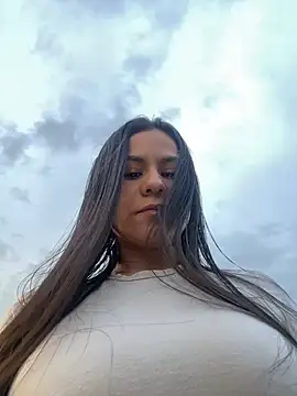 Reggie-Liam online show from January 6, 2025, 10:47 pm