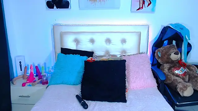 Snapshot of Jenng18 chatting on February 2, 2025, 1:02 am Jenng18 online show from February 2, 2025, 1:02 am