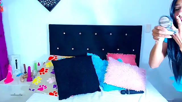 Snapshot of Jenng18 chatting on October 20, 2025, 11:27 pm Jenng18 online show from October 20, 2025, 11:27 pm