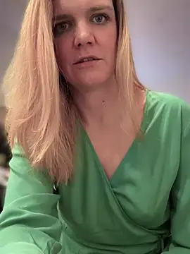 Suesse Schnitte online show from February 6, 2025, 9:28 pm