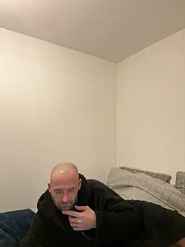 bigguy101 online show from December 26, 2024, 7:24 am