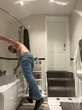 bigguy101 online show from February 18, 2025, 8:58 pm