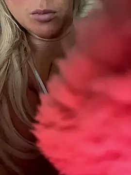 Bustyblondebabe32 online show from January 10, 2026, 8:49 am