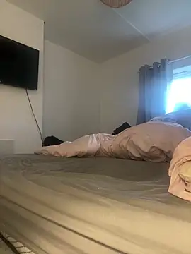 Bustyblondebabe32 online show from March 11, 2026, 7:14 am