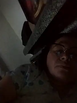 hazel milf online show from January 11, 2026, 11:43 pm