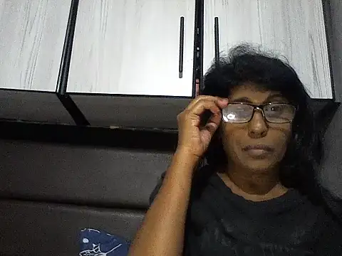 MsAttitude online show from November 1, 2025, 3:14 pm