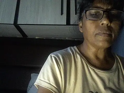 MsAttitude online show from December 2, 2025, 6:08 am