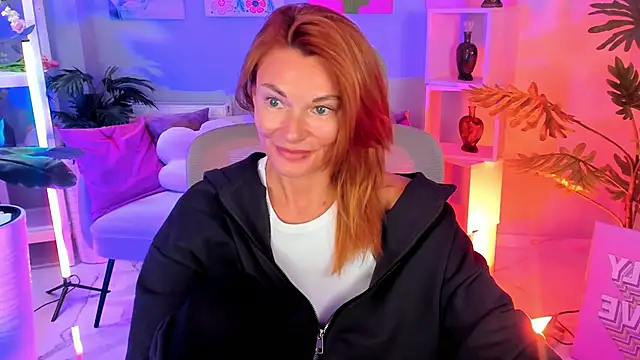 MistyBarnes online show from October 15, 2025, 3:01 pm