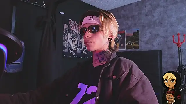 AcidMilo online show from November 9, 2025, 9:57 pm