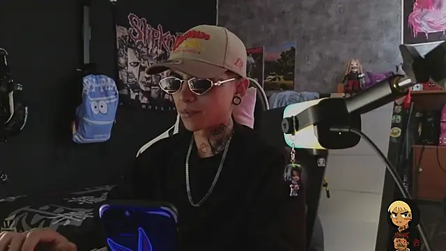 AcidMilo online show from February 5, 2026, 5:28 pm