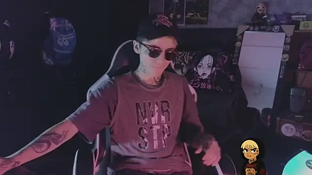 Snapshot of AcidMilo chatting on June 22, 2026, 4:26 pm AcidMilo online show from June 22, 2026, 4:26 pm