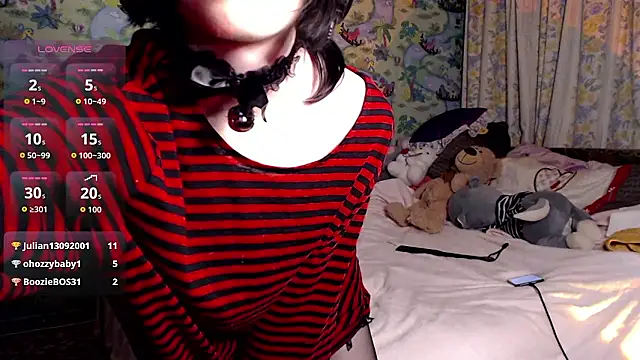 Snapshot of Kirishiki_Retta chatting on January 10, 2026, 2:52 pm Kirishiki Retta online show from January 10, 2026, 2:52 pm