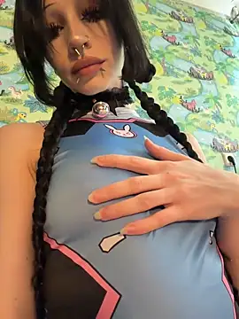 Snapshot of Kirishiki_Retta chatting on June 15, 2026, 3:14 pm Kirishiki Retta online show from June 15, 2026, 3:14 pm