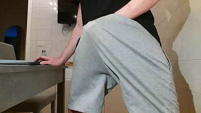 Snapshot of asa92921 chatting on December 7, 2024, 2:57 pm asa92921 online show from December 7, 2024, 2:57 pm