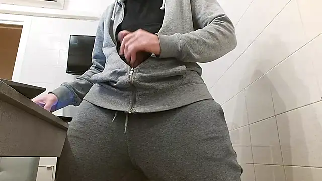 Snapshot of asa92921 chatting on December 13, 2024, 5:32 pm asa92921 online show from December 13, 2024, 5:32 pm