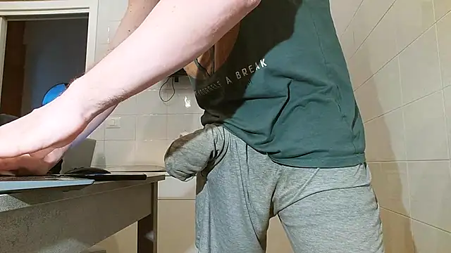 Snapshot of asa92921 chatting on January 10, 2025, 9:34 am asa92921 online show from January 10, 2025, 9:34 am