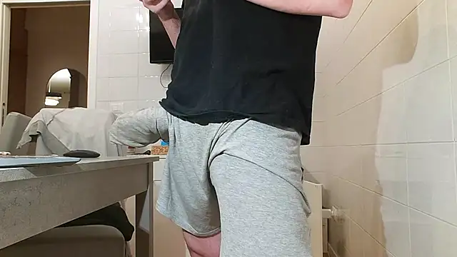 Snapshot of asa92921 chatting on February 24, 2025, 5:20 pm asa92921 online show from February 24, 2025, 5:20 pm