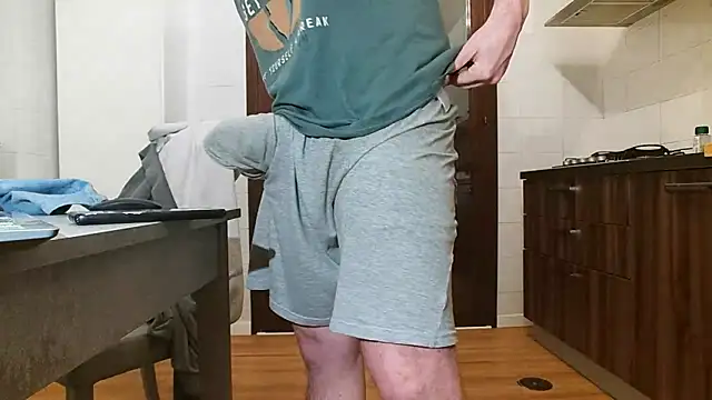 Snapshot of asa92921 chatting on March 4, 2025, 10:49 pm asa92921 online show from March 4, 2025, 10:49 pm