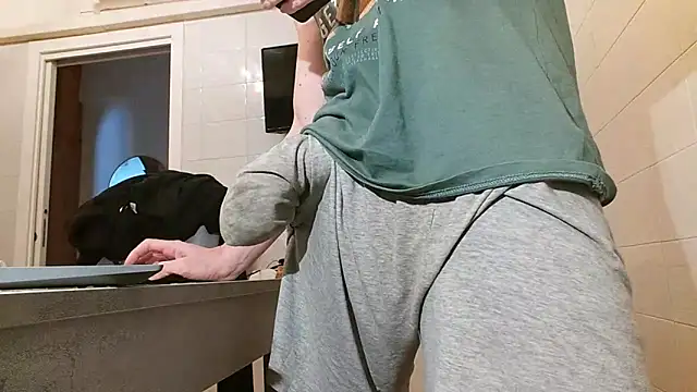 Snapshot of asa92921 chatting on March 21, 2025, 1:45 pm asa92921 online show from March 21, 2025, 1:45 pm