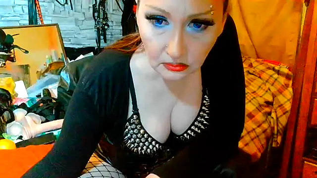 Snapshot of dominatrixredsonyja chatting on May 15, 2026, 9:00 pm dominatrixredsonyja online show from May 15, 2026, 9:00 pm