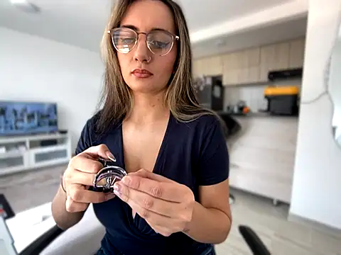 Snapshot of Anny_Moore09 chatting on September 17, 2025, 2:52 pm Anny Moore09 online show from September 17, 2025, 2:52 pm