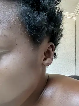 EbonyBuu online show from February 9, 2026, 11:47 am