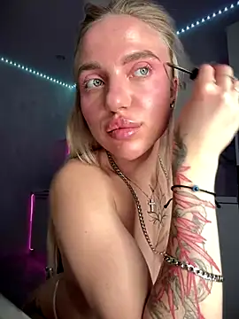 pinkstar  online show from October 13, 2025, 6:08 pm