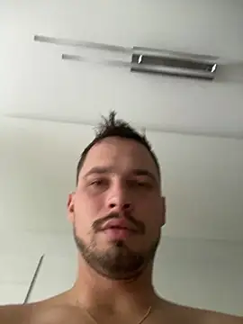 Snapshot of Jonkitzler1 chatting on January 7, 2025, 11:16 am Jonkitzler1 online show from January 7, 2025, 11:16 am