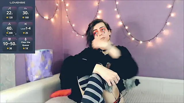 Littlepinkcat online show from January 30, 2025, 6:10 pm