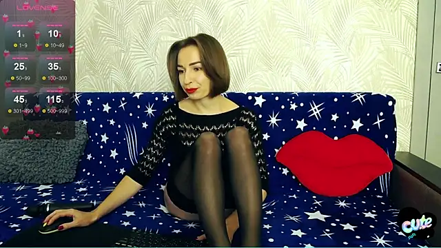 Millanorze online show from October 13, 2025, 10:10 pm