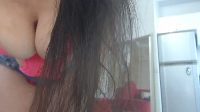 AnnaBellaLuckyXOXO online show from March 10, 2025, 8:37 am