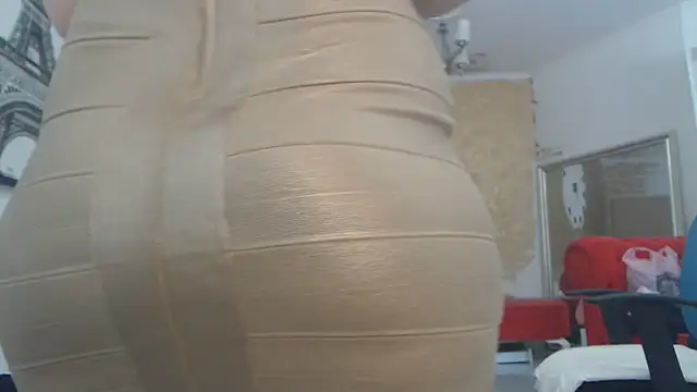 AnnaBellaLuckyXOXO online show from July 20, 2026, 1:02 pm