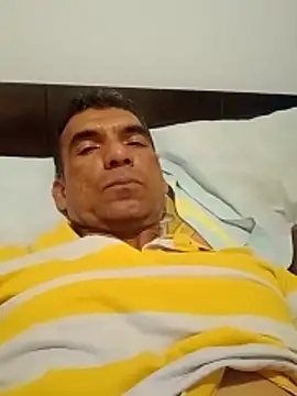 Daddy1972 online show from December 11, 2024, 5:10 am