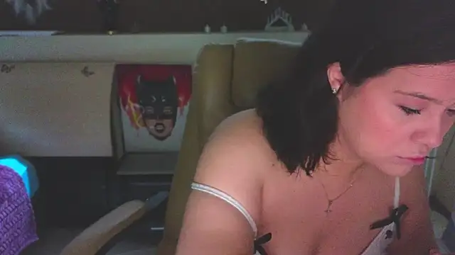 Malika uAngel online show from October 22, 2025, 1:39 am