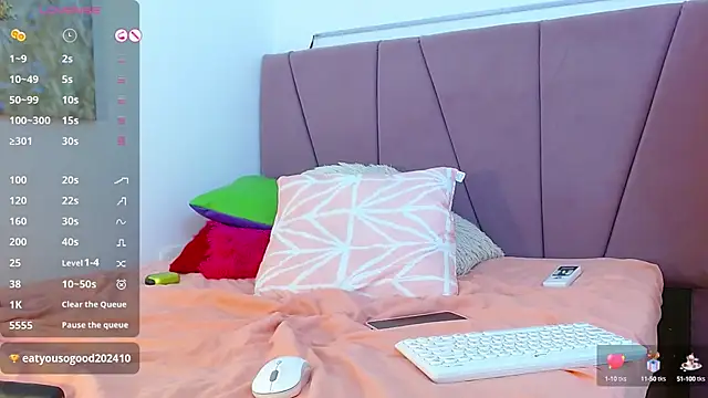 PIA STONE online show from January 19, 2025, 1:53 am