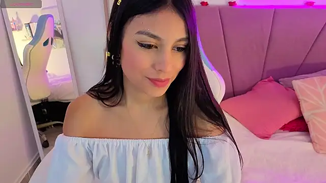 PIA STONE online show from October 10, 2025, 7:57 pm