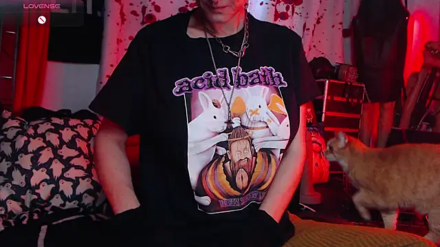 Silentmary online show from September 16, 2025, 5:36 pm