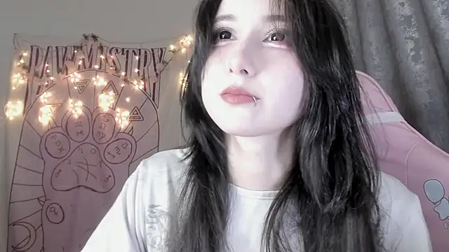 Snapshot of Holy420lolii chatting on September 29, 2025, 2:55 pm Holy420lolii online show from September 29, 2025, 2:55 pm