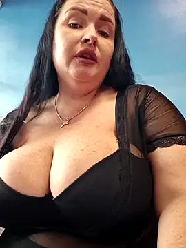 GeorgiaLerox online show from July 17, 2026, 1:18 pm