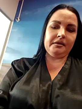 GeorgiaLerox online show from July 27, 2026, 1:18 pm