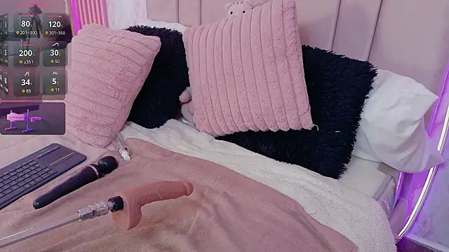 Snapshot of Hanaa_rosse chatting on May 11, 2026, 4:04 pm Hanaa rosse online show from May 11, 2026, 4:04 pm