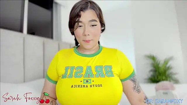 Snapshot of Foxxy222_ chatting on December 28, 2024, 11:48 pm Foxxy222 online show from December 28, 2024, 11:48 pm