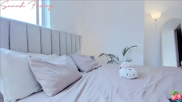 Snapshot of Foxxy222_ chatting on November 20, 2025, 8:30 pm Foxxy222 online show from November 20, 2025, 8:30 pm