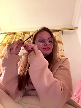 lovebellagrey online show from January 9, 2026, 1:36 pm