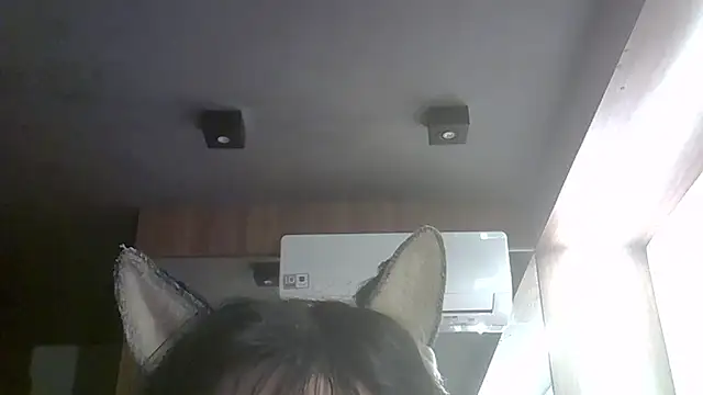 Skinny-Kitten online show from May 10, 2026, 7:02 am