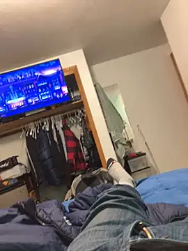 prekumstud online show from February 4, 2025, 4:37 am