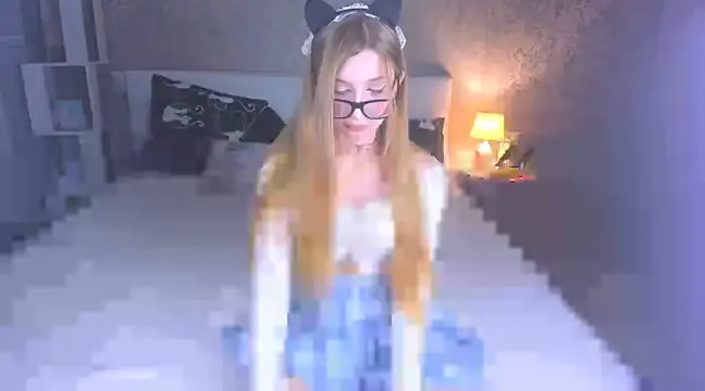 ShyBerryNelly online show from December 11, 2024, 2:11 pm