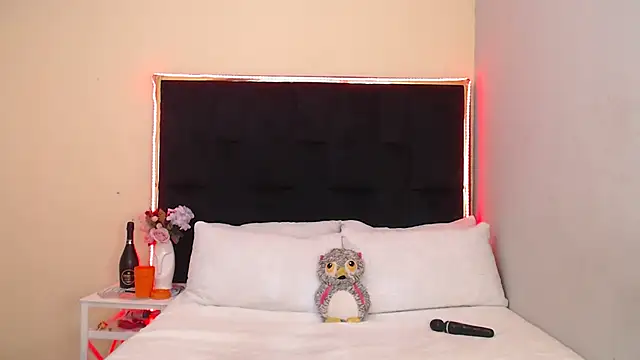 CancerGodessX online show from January 29, 2025, 6:01 am