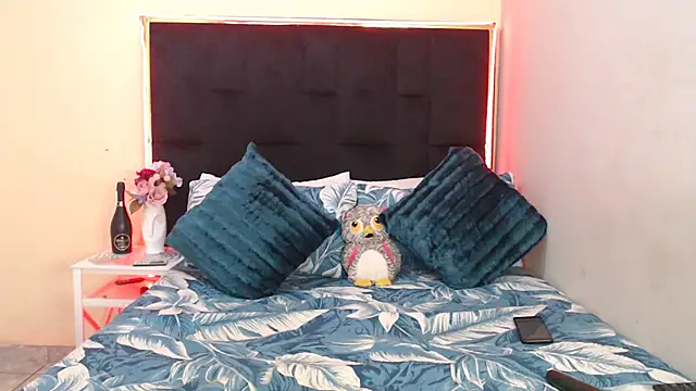 CancerGodessX online show from February 7, 2025, 3:01 am